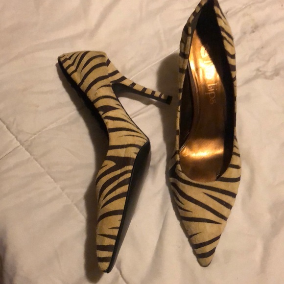 3inch two lip brown zebra print heels worn 1 time - Picture 2 of 7